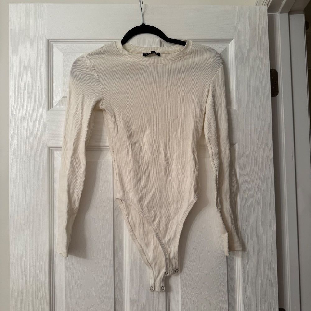 ZARA Ribbed Long Sleeve Bodysuit White - Picture 2 of 5